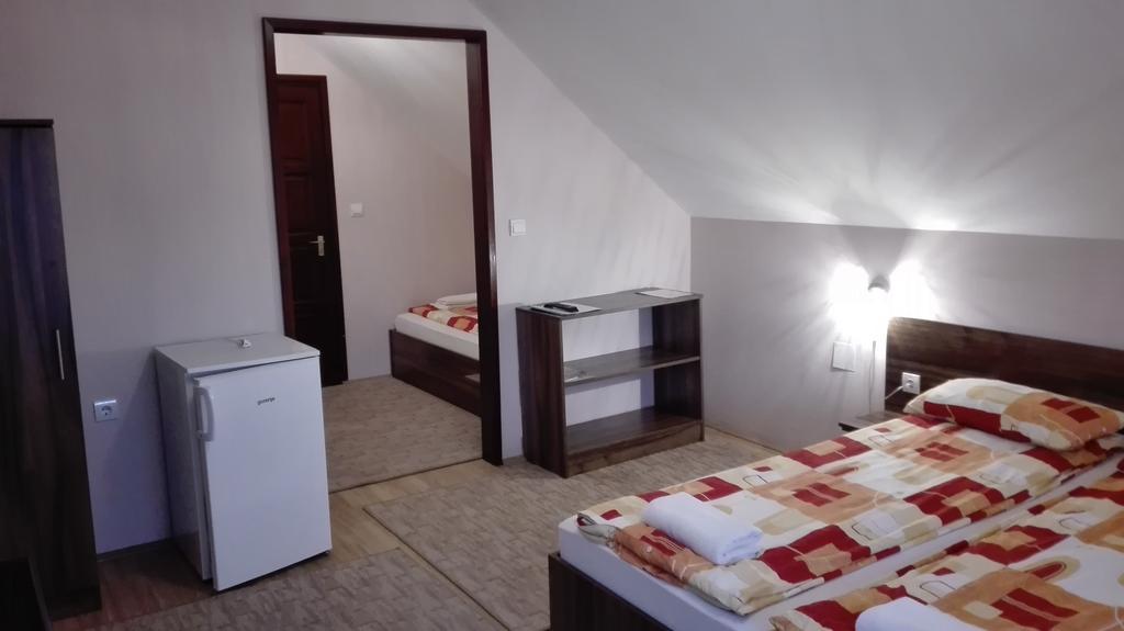 Csipkehaz Apartman Cserkeszőlő Exteriér fotografie
