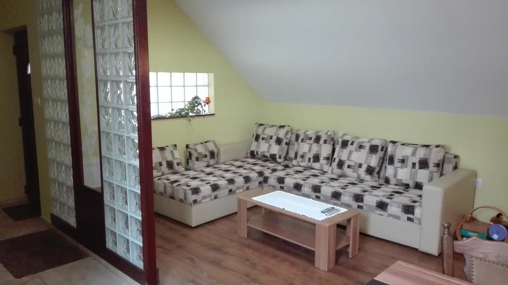 Csipkehaz Apartman Cserkeszőlő Exteriér fotografie