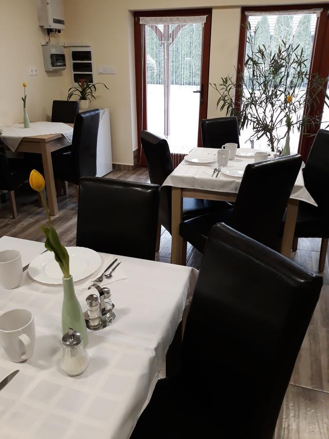 Csipkehaz Apartman Cserkeszőlő Exteriér fotografie